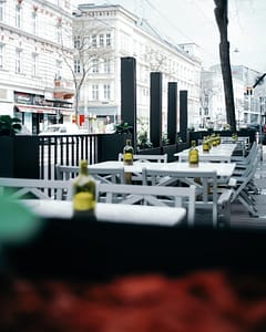 Tesla Pizza Wien Location Hier Feiern 3.jpg