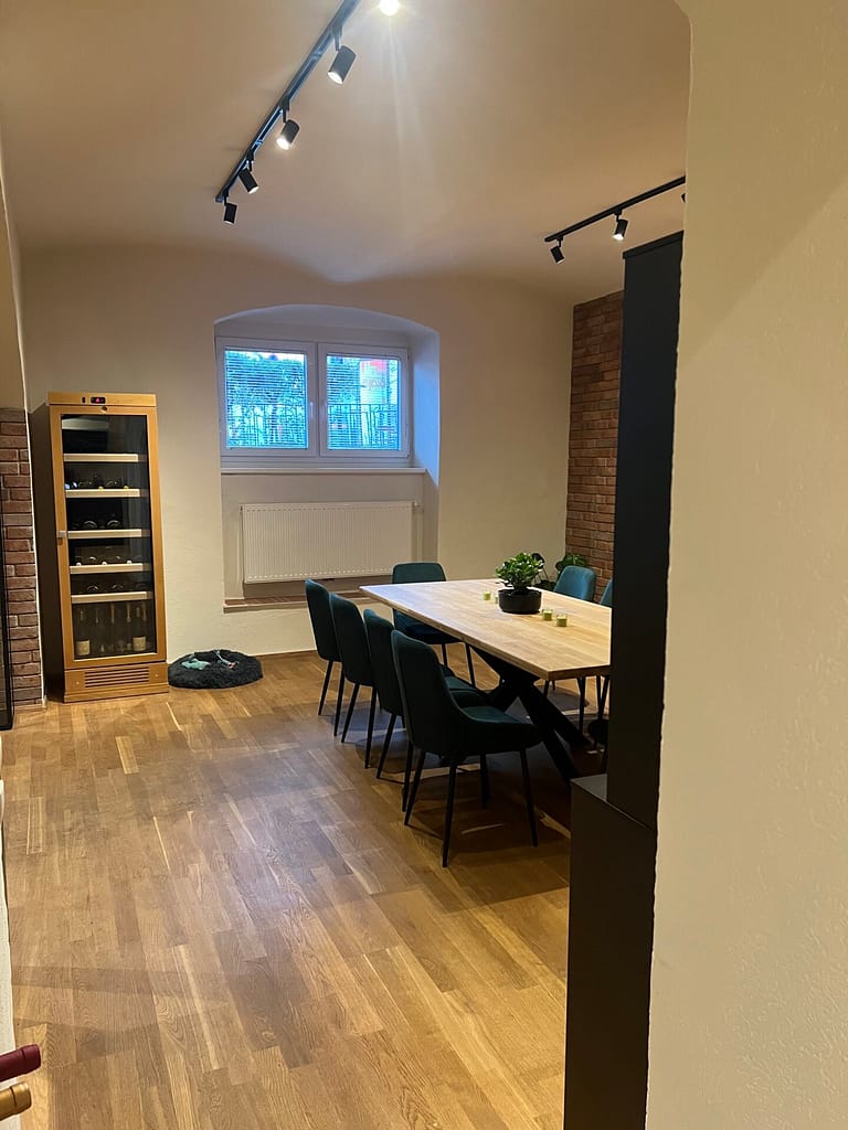 Rakija Vino Eventkeller mieten Wien 1.jpeg