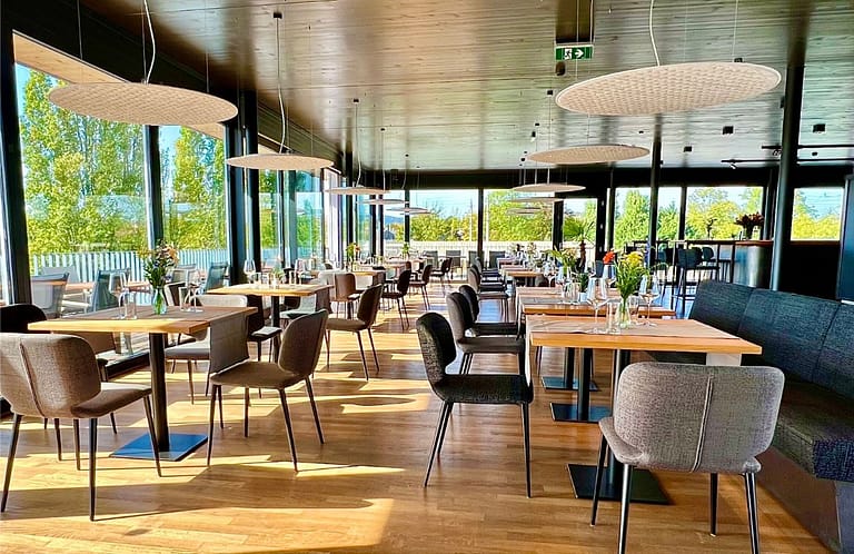 Restaurant1.jpg