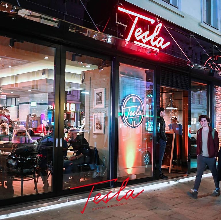 Tesla Coffee Concept 1150 Wien Hier Feiern Eventlocation 1.jpg