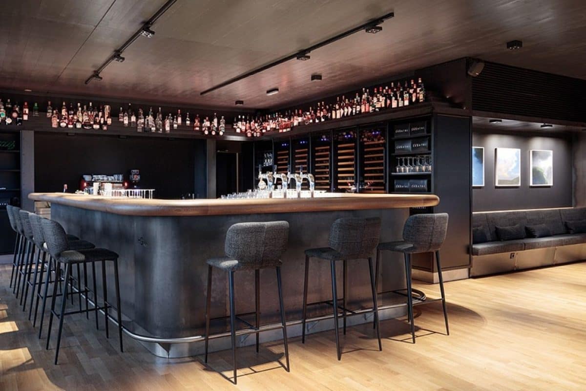 Bar.jpg