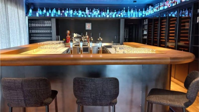 Bar1 3.jpg