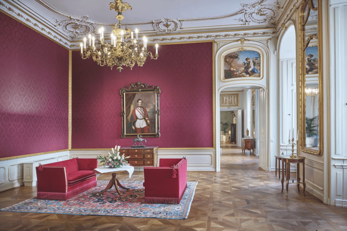 ESTERHAZY26986 2 1.png