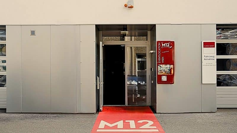 Eingang Stachegasse 1.jpg