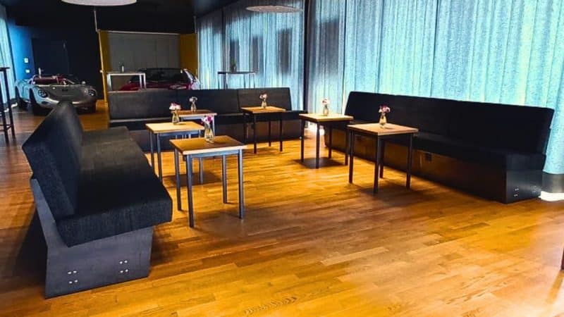 Lounge UForm.jpg