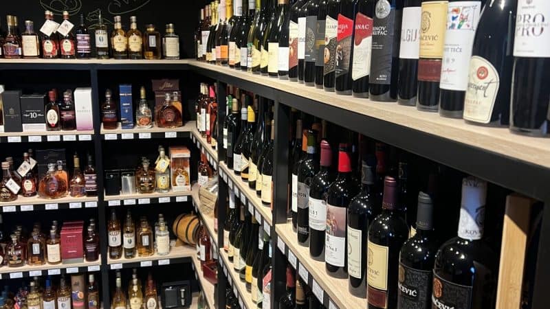 Rakija Vino Eventkeller mieten Wien 2.jpeg