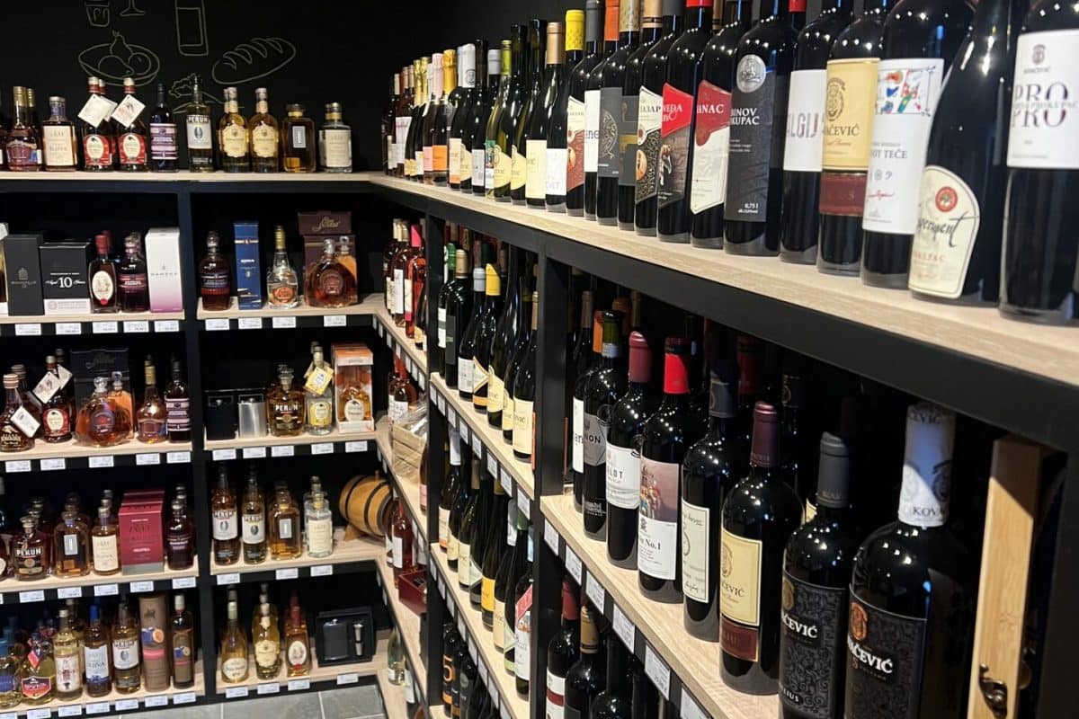 Rakija Vino Eventkeller mieten Wien 2.jpeg