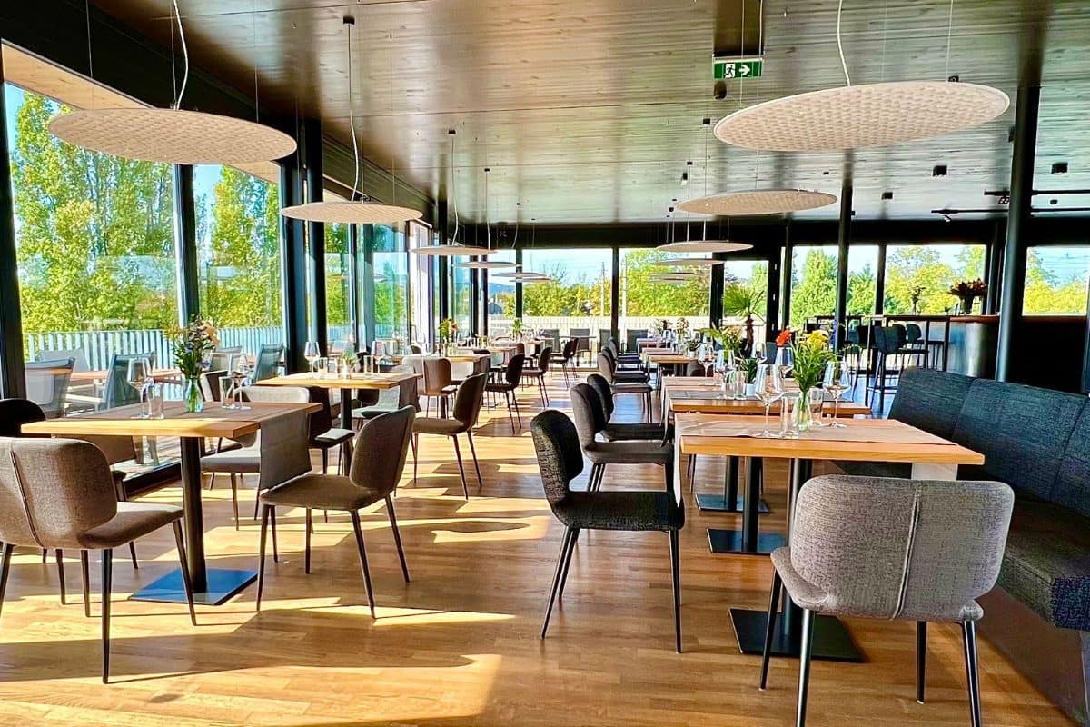 Restaurant1.jpg