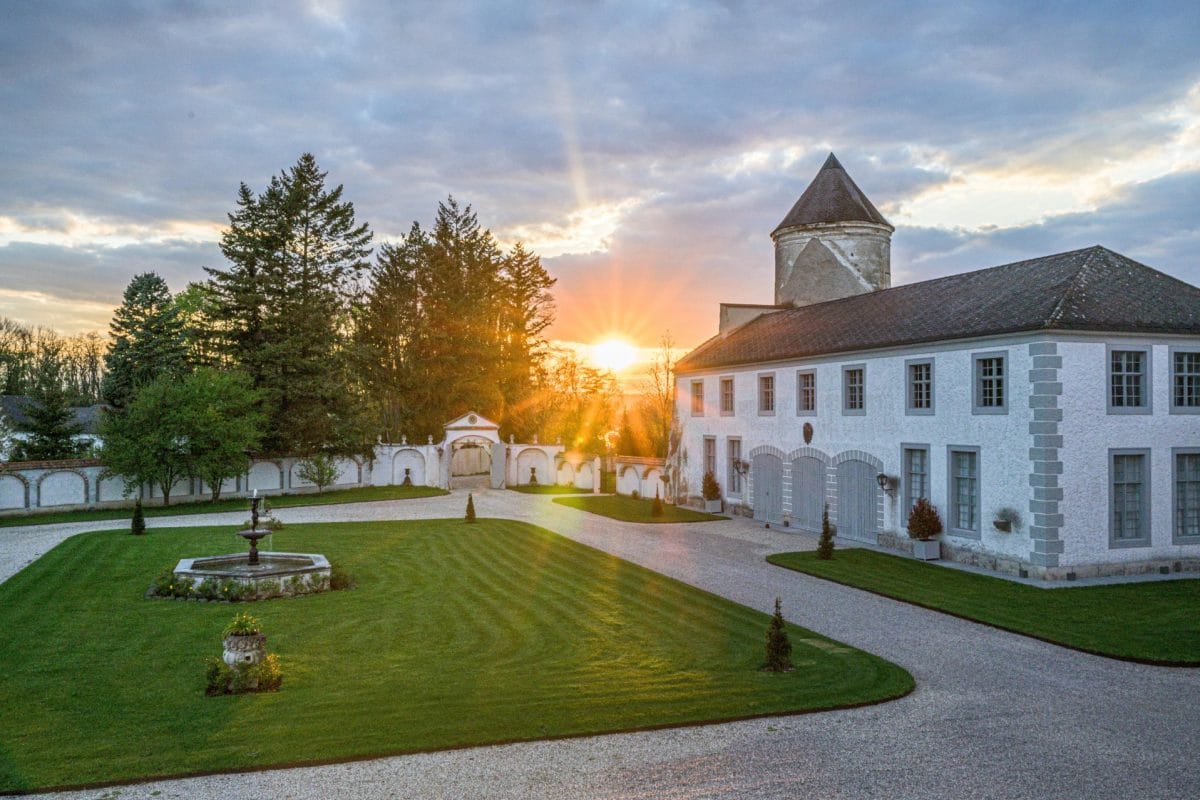 Schloss Viehofen St. Poelten Hochzeit Location Event 13.jpg