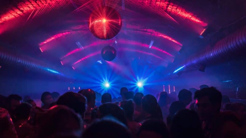 weberknecht wien club kellergewoelbe party 2.jpg